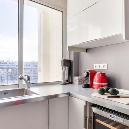 Guestready - Appartement Terrasse Vue Tour Eiffel パリ エクステリア 写真