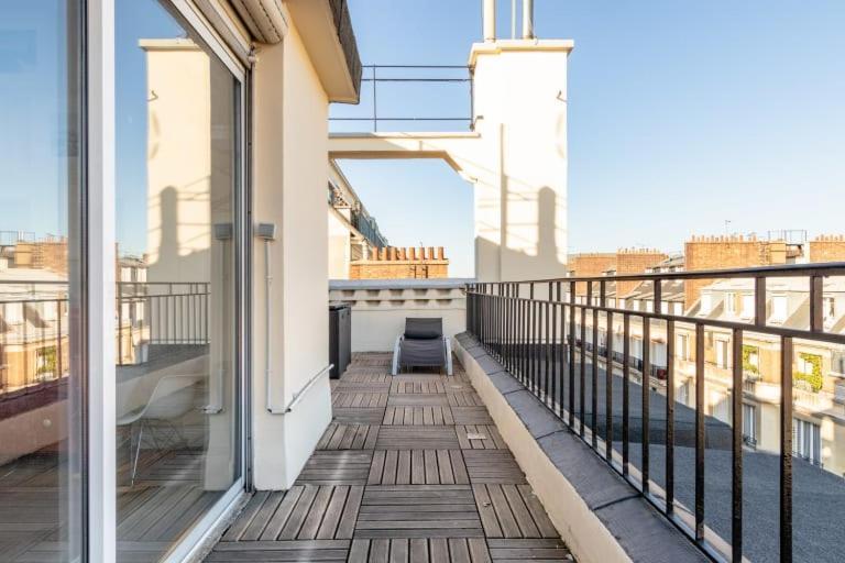 Guestready - Appartement Terrasse Vue Tour Eiffel パリ エクステリア 写真